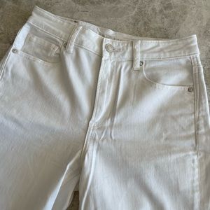 Unworn American Eagle Stretch Mom Jean - size 2